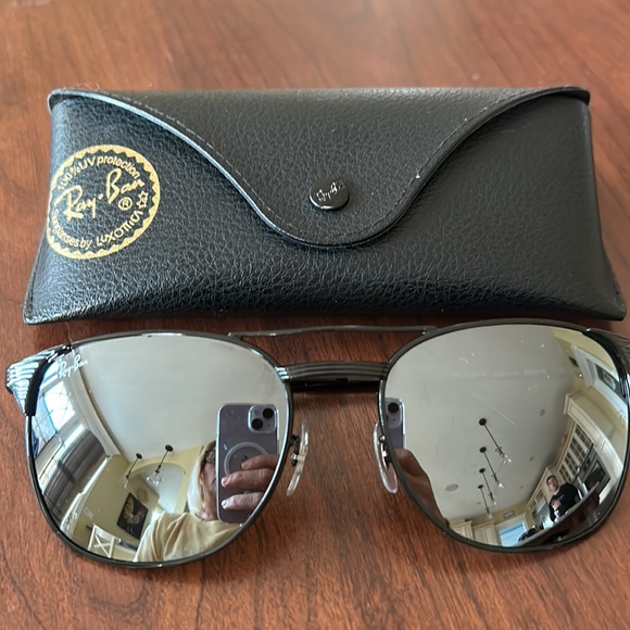 RayBan Accessories Ray Ban Black With Mirrored Lenses